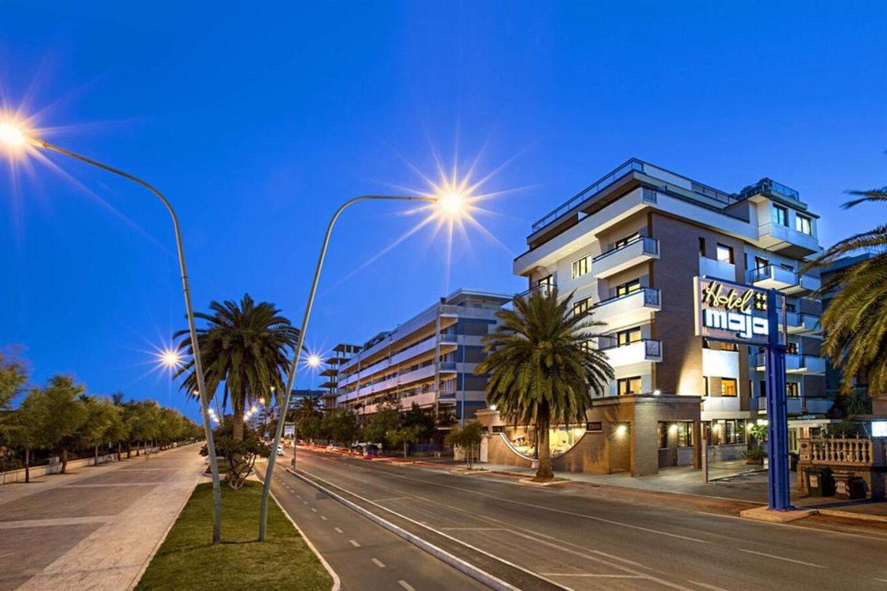 Hotel Maja Pescara Bagian luar foto