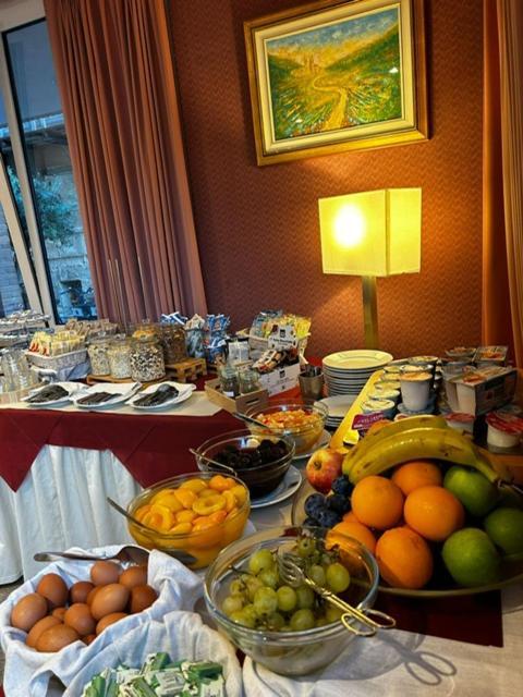 Hotel Maja Pescara Bagian luar foto