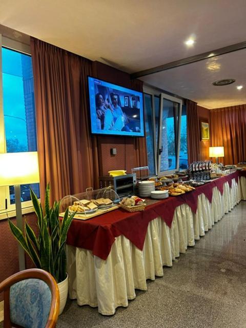 Hotel Maja Pescara Bagian luar foto