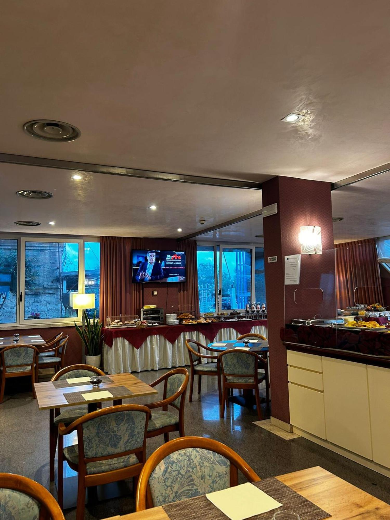 Hotel Maja Pescara Bagian luar foto