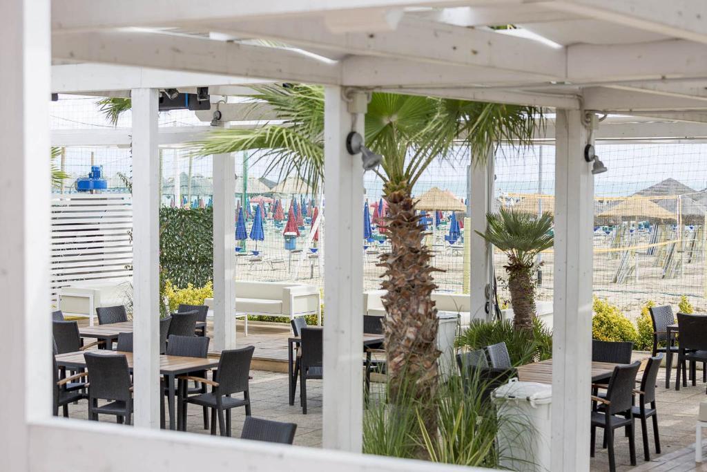 Hotel Maja Pescara Bagian luar foto